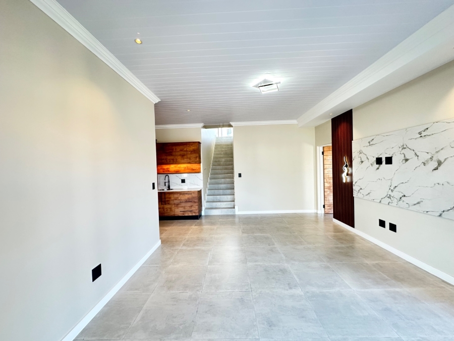 3 Bedroom Property for Sale in Monte Christo Western Cape